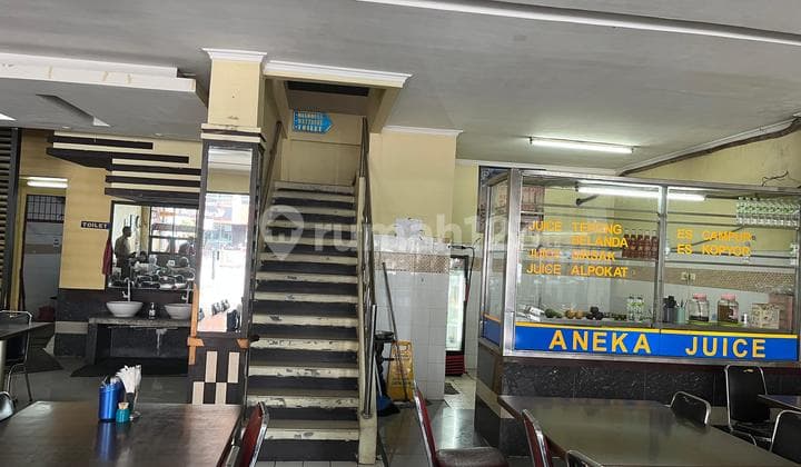 For Rent 2-Story Shop House Building Area 320 M², Spacious Parking Space, Strategic Location in Grandgalaxy Commercial Center, South Bekasi