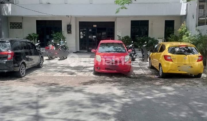 Hotel Aktif Luas 400 m2 20 KT Di Kebon Bawang Jakarta Timur.