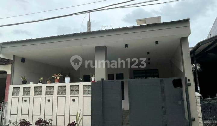 Di Jual Rumah 2Lt di Pulo Permata Pekayon Bekasi