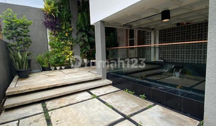 Di Jual Rumah Mewah di Pulomas Jakarta Timur