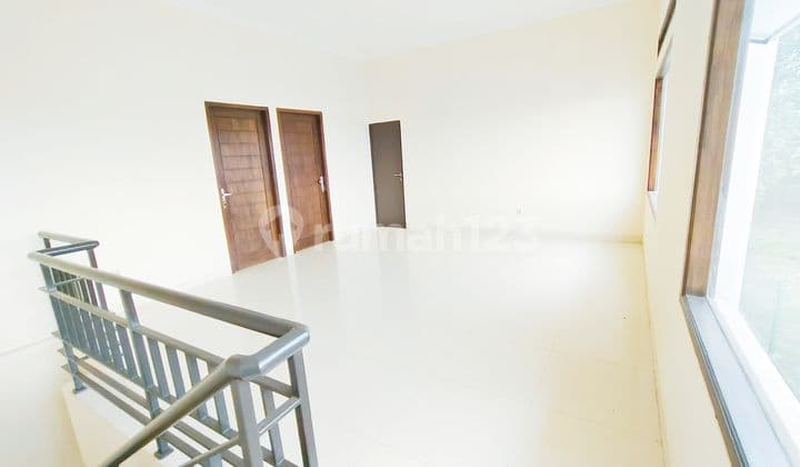 Rumah Lt/Lb 132/152Mtr Bebas Banjir Dekat Gt Tol Japek 2 Cikarang