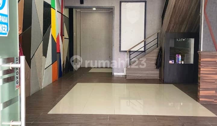 Ruko 3 Lantai Full Renov di Paramount Center Sebelah Summarecon Mall Serpong Lokasi Cakep