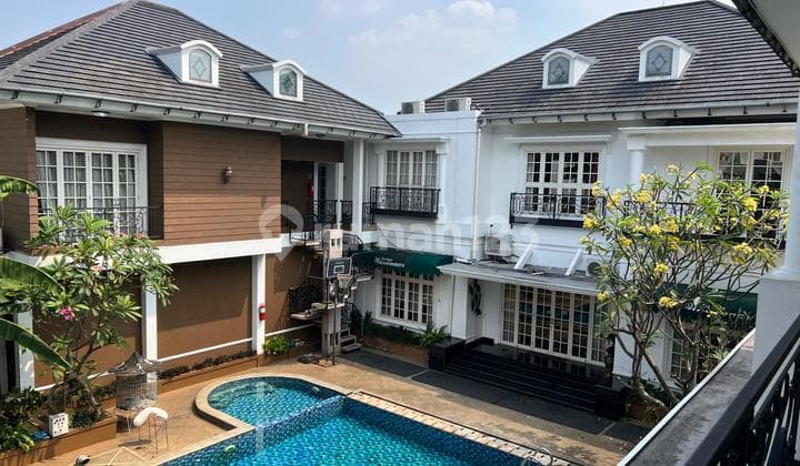Luxurious House American Classic Semi Furnished Cirendeu Tangerang Selatan