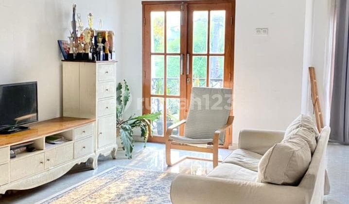 RUMAH FURNISHED TINGGAL MASUK Perumahan Taman Cipayung, Depok
