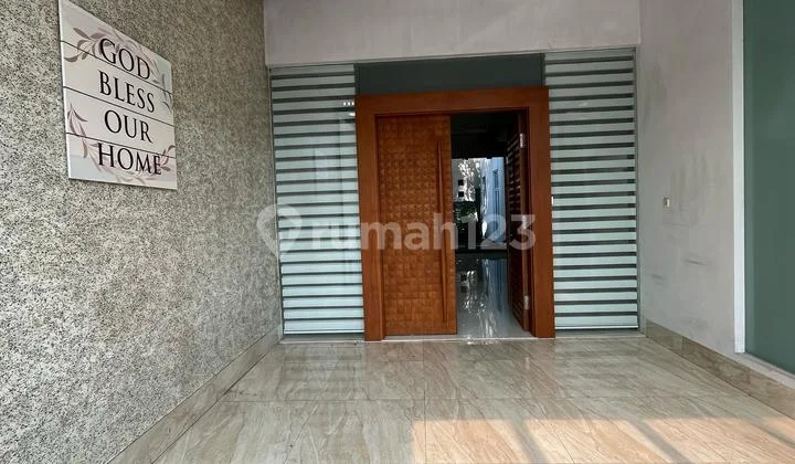 For Rent Main Road House in Cirebon City, Ready to Occupy