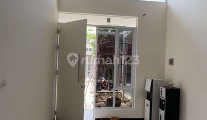 Dijual / disewakan Rumah Bagus di Sherwood Taman Kopo Indah V