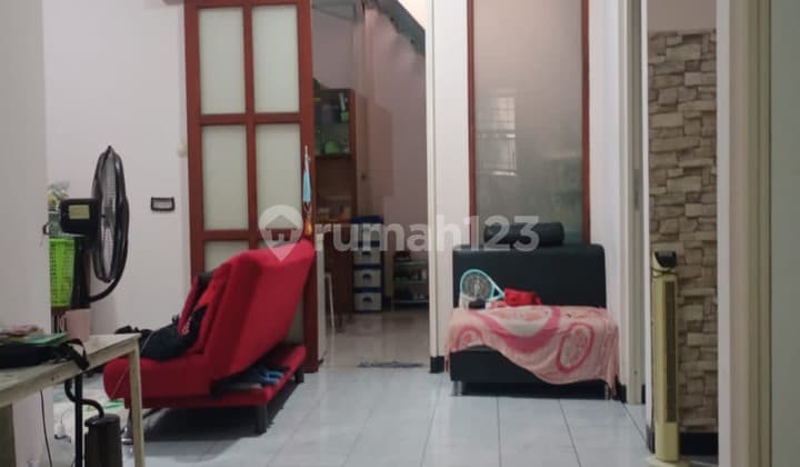 Nice House in Taman Kopo Indah III, Taman Kopo Indah