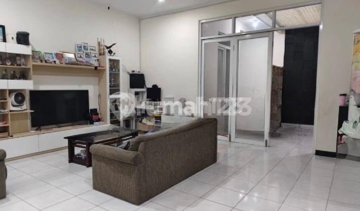 Rumah Bagus Di Cluster Favorit Di Taman Kopo Indah