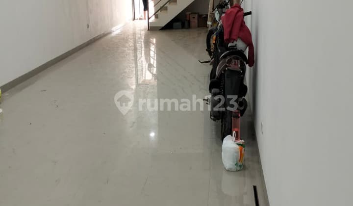 Ruko A Baru Di Mainroad Di Jl Holis, Holis Cigondewah