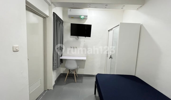 Full Terisi Omset 264 Jt/Tahun Kost 11 Kamar di Tanjung Duren Roi 8 % Dekat 4 Mall & Kampus Besar Selalu Full, Lokasi Super Hidup & Nempel Transportasi Umum