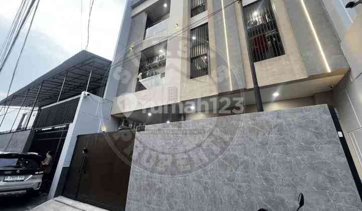 Turun Harga! 3 Menit ke Binus Omset 1,08 M/Tahun Kost Eksklusif 30 Kamar Roi 11%