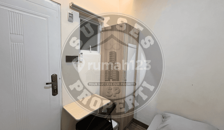 Turun 500 Jt! Omset 732 Jt/Thn Kost 36+1 Kamar Full Isi Jelambar Roi 10-11% Akses 2 Mobil Dekat Kampus & Perkantoran