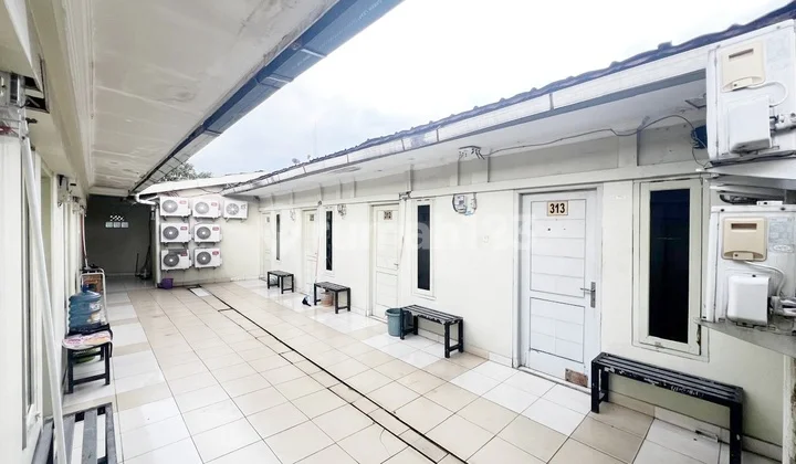 Langka! Pinggir Jln Raya Ciracas Kost 63 Kamar + 1 Kios Harga Hemat 8,5 M Nego, Omset 600 JT/Tahun Bisa Melesat dengan Upgrade, Fasilitas Lengkap, Akses 2 Mobil, Dekat Sekolah-RPTRA-Mall
