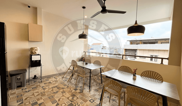 Rumah Kost Langka! 24 KM Full 100% Omset 670 Jt Akses Raya 3 Mobil di Tanjung Duren