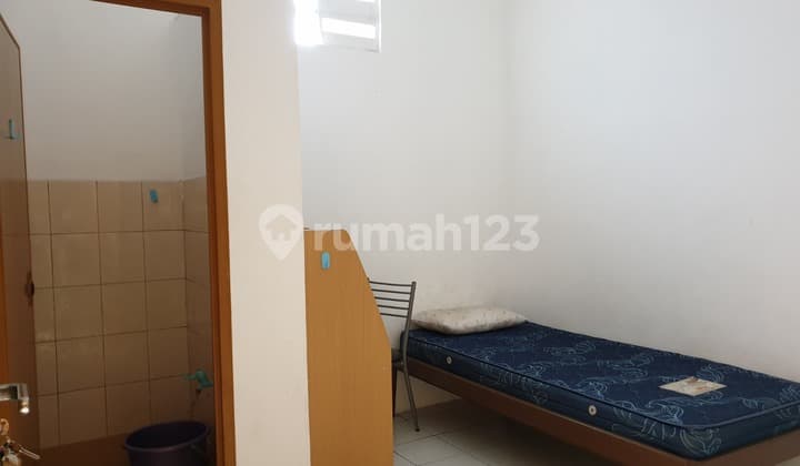 Best Deal Gila! Kost 30 Kt Omset 264 Juta/Tahun Jagakarsa Akses 2 Mobil, Lokasi Premium Tengah Kawasan Kampus & Kantor