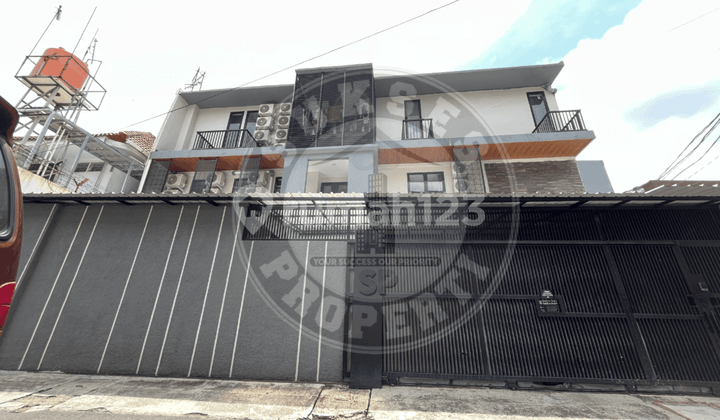 Banting Harga 2 M!! 1 Menit ke Trisakti Full Terisi Kost Besar Eksklusif 50 Kamar di Tomang Unit Langka di Zona Kampus Paling Padat Jakarta Barat