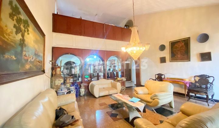 HANYA HITUNG TANAH MURAH CEPAT Rumah Hook Luas Besar di Cipinang