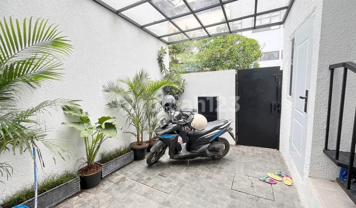 Banting Harga Full Terisi Roi Tinggi 11% Kos Eksklusif Premium 14 Kamar Bangunan Baru 300 M ke Univ Mercu Buana
