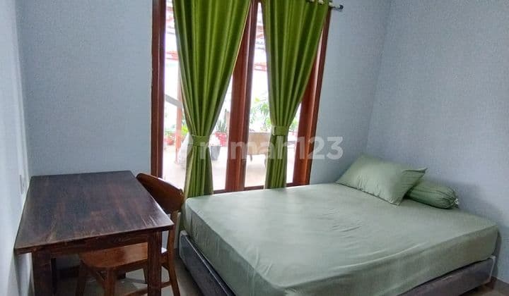 KOST 36 Kamar Full Terisi Hanya 650 m ke LRT Dukuh Atas dan 850 m MRT Setiabudi Lokasi Strategis Lebar Jalan 2 Mobil Dekat Area Perkantoran Sudirman, Senayan, SCBD Kuningan, Super Strategis