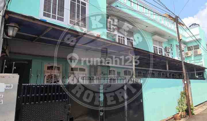 4 Menit ke Fk Usakti! Kost Aktif 35 Kamar Full Isi - Omset 564 Jt (Potensi 1,5 M) Roi 10-13% Akses 2 Mobil Grogol