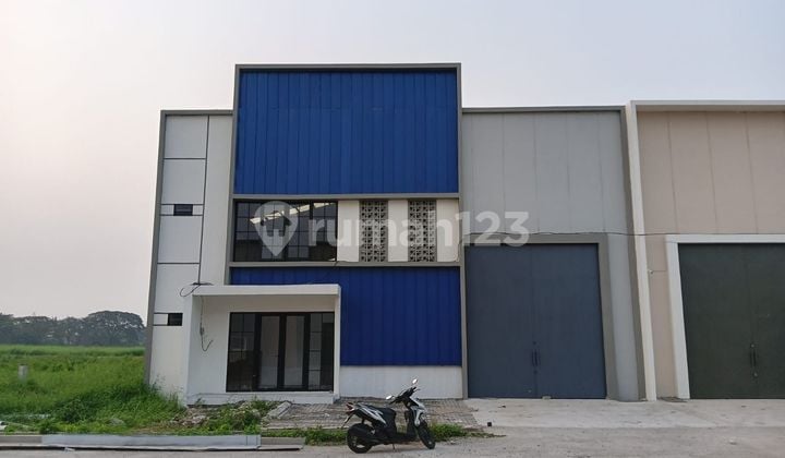 Dekat Pik 2 Gudang +kantor 2 Lantai Dekat Tol Laksana Busines Wark Ijin Indrustri