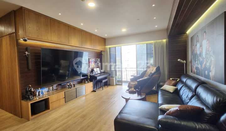 For Sale Sudirman Mansion Apartment 3 Bedrooms and 2 Bathrooms Size 145M2