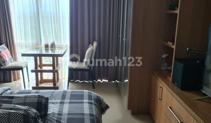 Apartemen U residence studio golf view