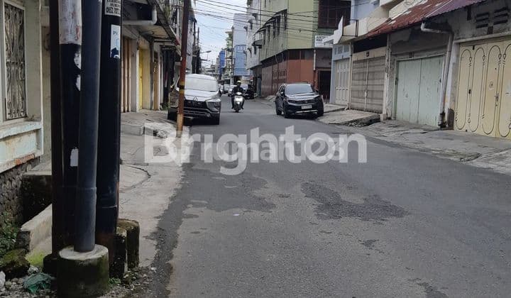 Rumah Daerah Strategis Jl. Gandhi