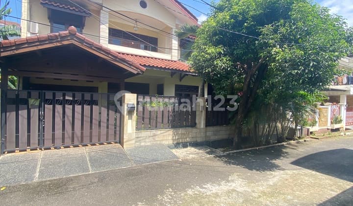 Pondok Kelapa Billy Moon Jakarta Timur Rasa Villa