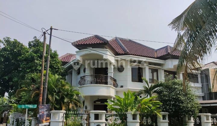 For Sale Rumah Hook di Kawasan Elit Duren Sawit
