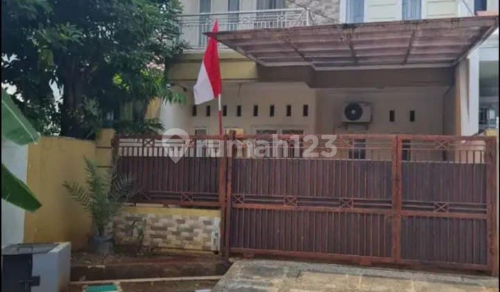 Dijual Murah Rumah Minimalis 2Lt di Kompleks Billymoon Pondok Kelapa