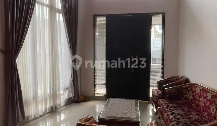 DIJUAL RUMAH 2 LANTAI 3 BR DAERAH GUNUNGBATU DALAM