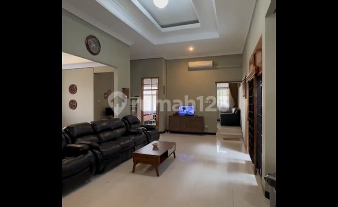 DIJUAL RUMAH SEMI FURNISHED HOOK 5BR DAERAH GUNUNG BATU