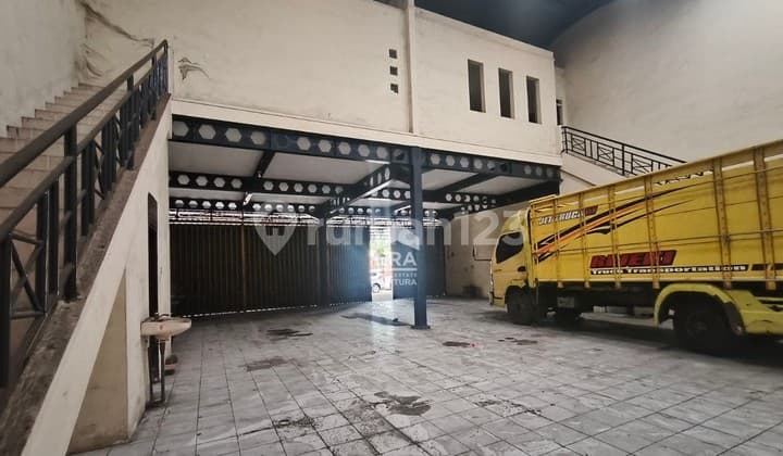 Ruko Luas Dekat Perum Araya, Nol Jalan Raya Sp Sudarmo