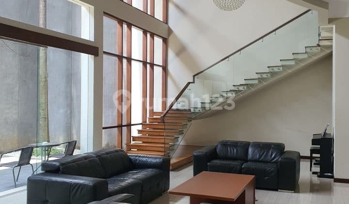 Ready-to-Occupy House in Kuta Kencana, Singgasana Pradana, Bandung City