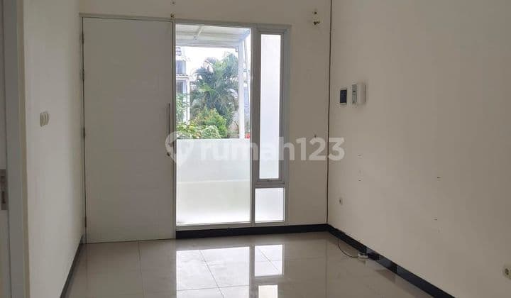 Dijual Rumah Siap Huni di Tki 5 Taman Kopo Indah Redwood Bandung