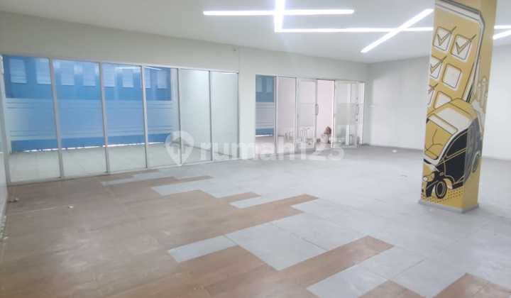 Disewakan Ruko Rendeng Siap Pakai di Jalan Peta Bandung Kota