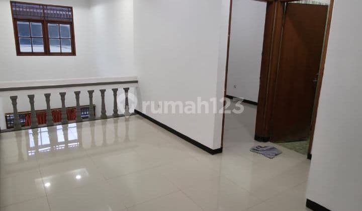 Dijual Rumah 2 Lantai Bagus dan Siap Huni di Perumahan Kopo Kencana Lingkar Selatan Bandung Kota