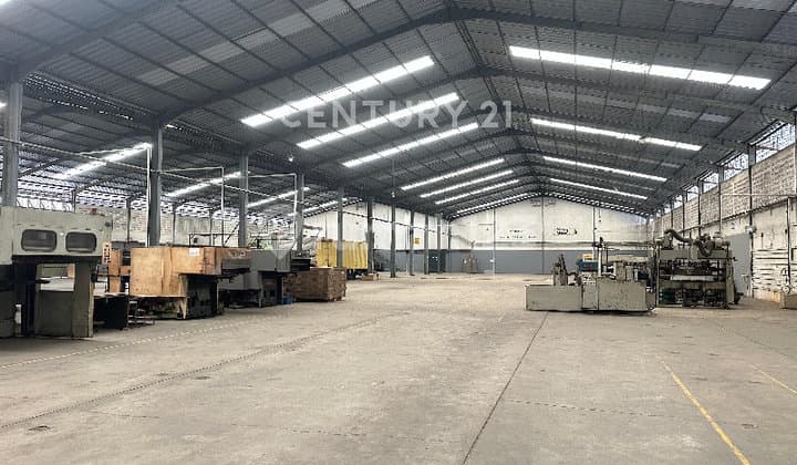 Pabrik dan Gudang di Kawsn Industri Delta Silicon Lippo Cikarang