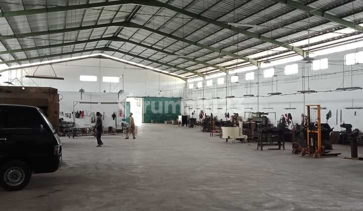 Pabrik Besar Strategis di Kopo Katapang