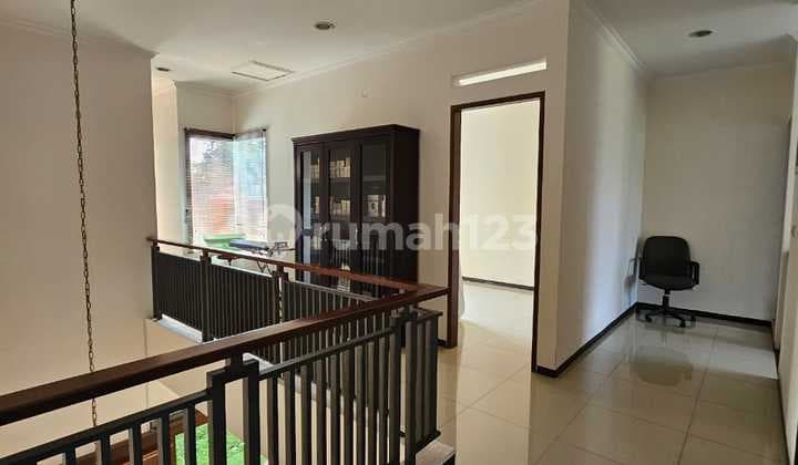 Rumah Bagus Terawat di Buah Batu Regency