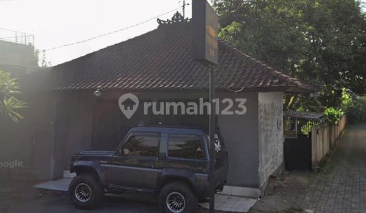 Toko dengan Tanah 4,6 Are Jalan Raya Mas Ubud