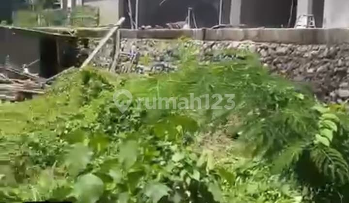 Tanah Dalam Kompleks Vila Mewah Sukawati Dekat Ubud