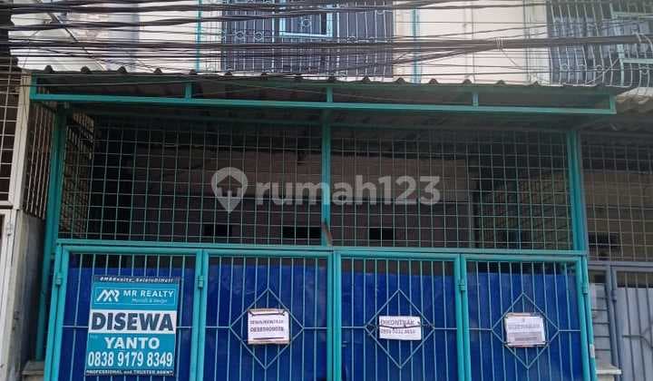 Ruko di Jelambar Selatan 17, Jakarta Barat Bagus SHM