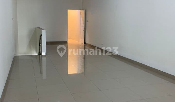Dijual Rumah Utama Sakti Wijaya Kusuma Jelambar Grogol Petamburan Jakarta Barat
