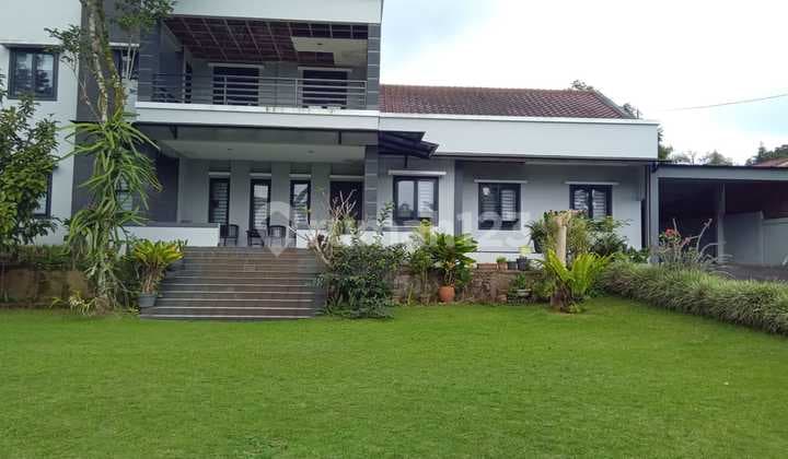 Dijual Villa Cisarua, Puncak Jawa Barat