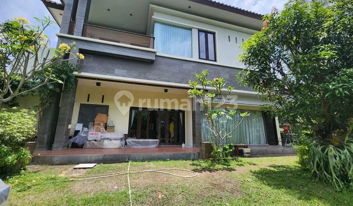 Rumah View Danau di Kota Baru Parahyangan Padalarang Bandung