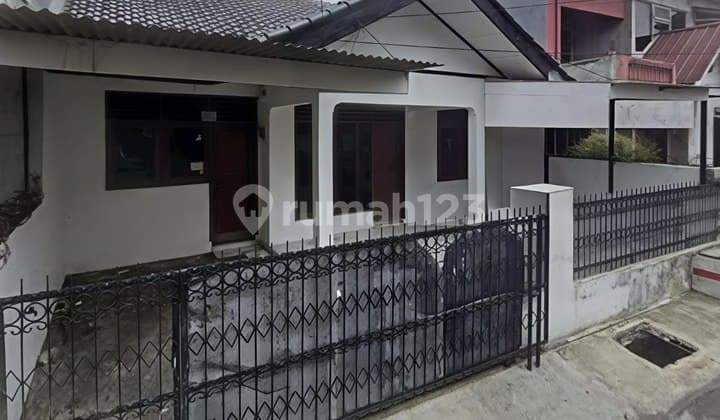 For Rent Ready-to-Occupy House in Rawamangun. East Jakarta
