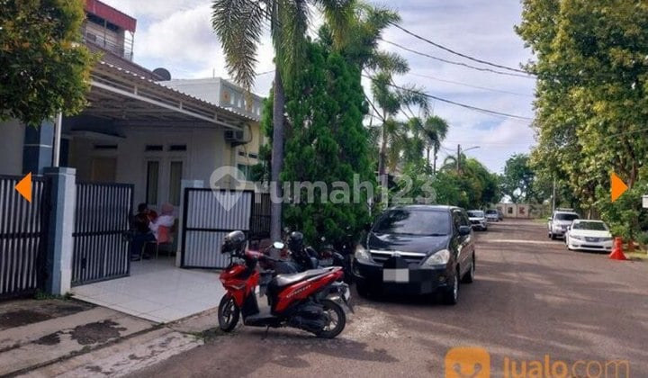 Rumah Siap Huni Cluster Aralia Harapan Indah Bekasi