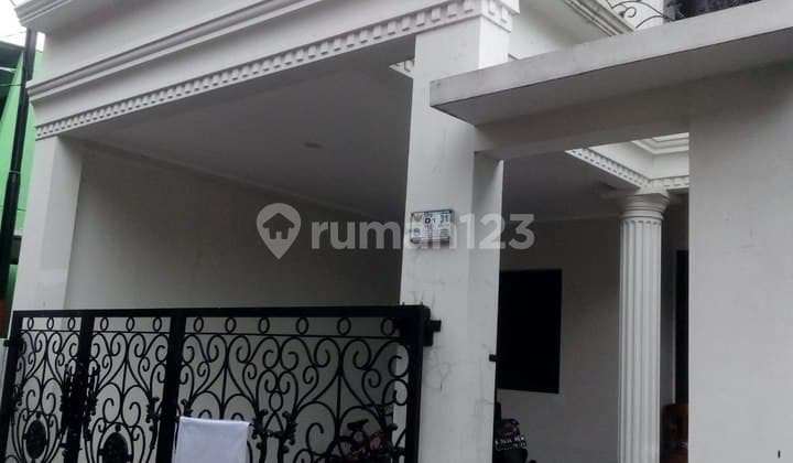 Rumah Clasic 2 Lantai di Taman Malaka Pondok Kelapa Duren Sawit Jakarta Timur